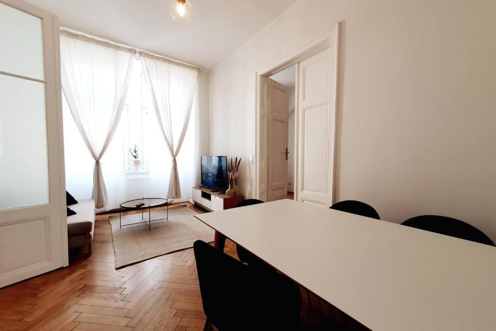Savoir Vivre Apartments Rosinagasse Виена Екстериор снимка