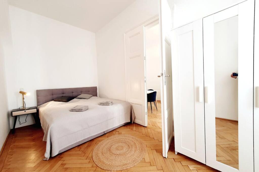 Savoir Vivre Apartments Rosinagasse Виена Екстериор снимка