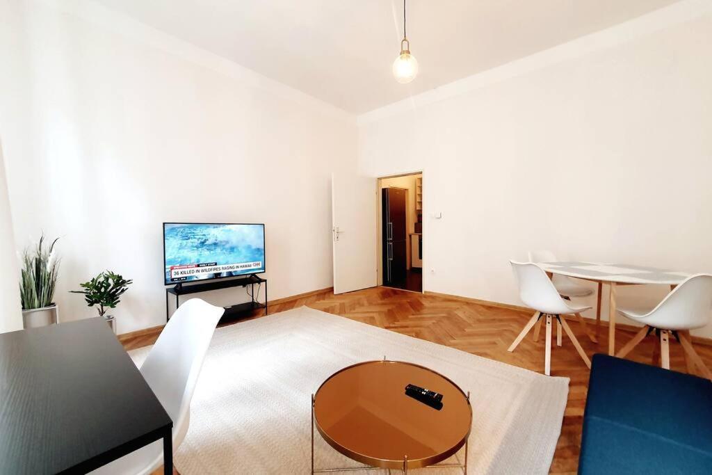 Savoir Vivre Apartments Rosinagasse Виена Екстериор снимка